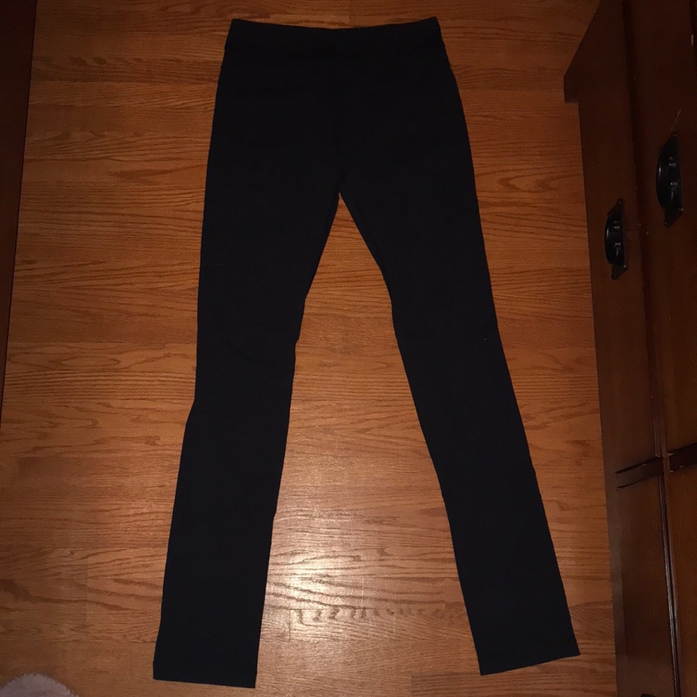 Reversible black lululemon leggings, barely worn